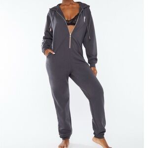 ✨🌟Forever Savage X Fenty Hooded Onesie🌟✨